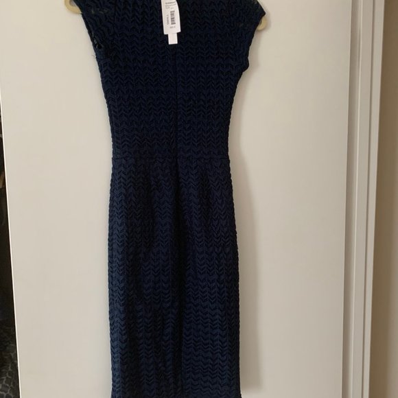 AQUA Chevron Knit Bodycon Dress - Picture 2 of 4